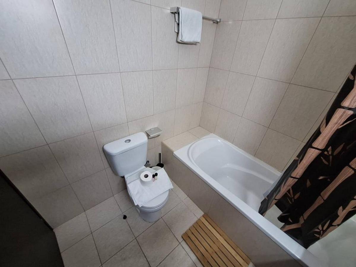 Apartment Paramount Gardens D204 *