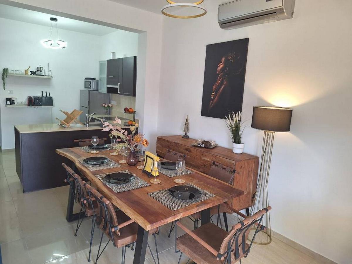 Paramount Gardens D204 Apartment Tersephanou